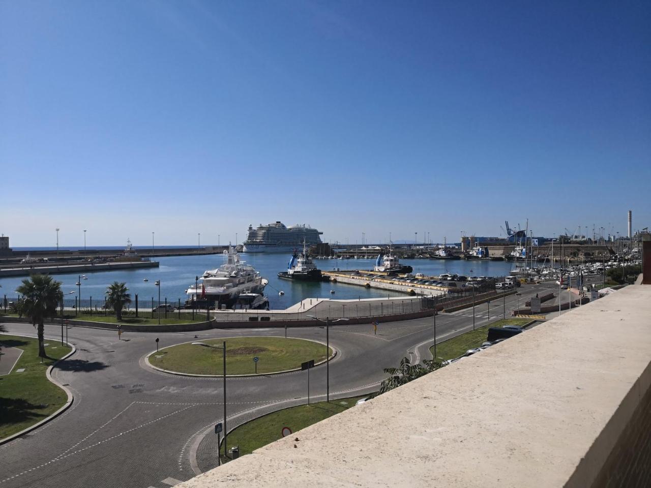 Casa Cavallotti - Modern Apartment Between Train Station And Port Civitavecchia Exterior photo